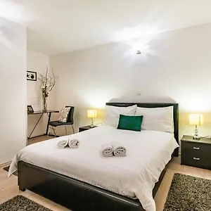 Apartment Vanilla, Split