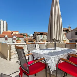 Apartment Sv Petar Stari U Centru Splita, Split