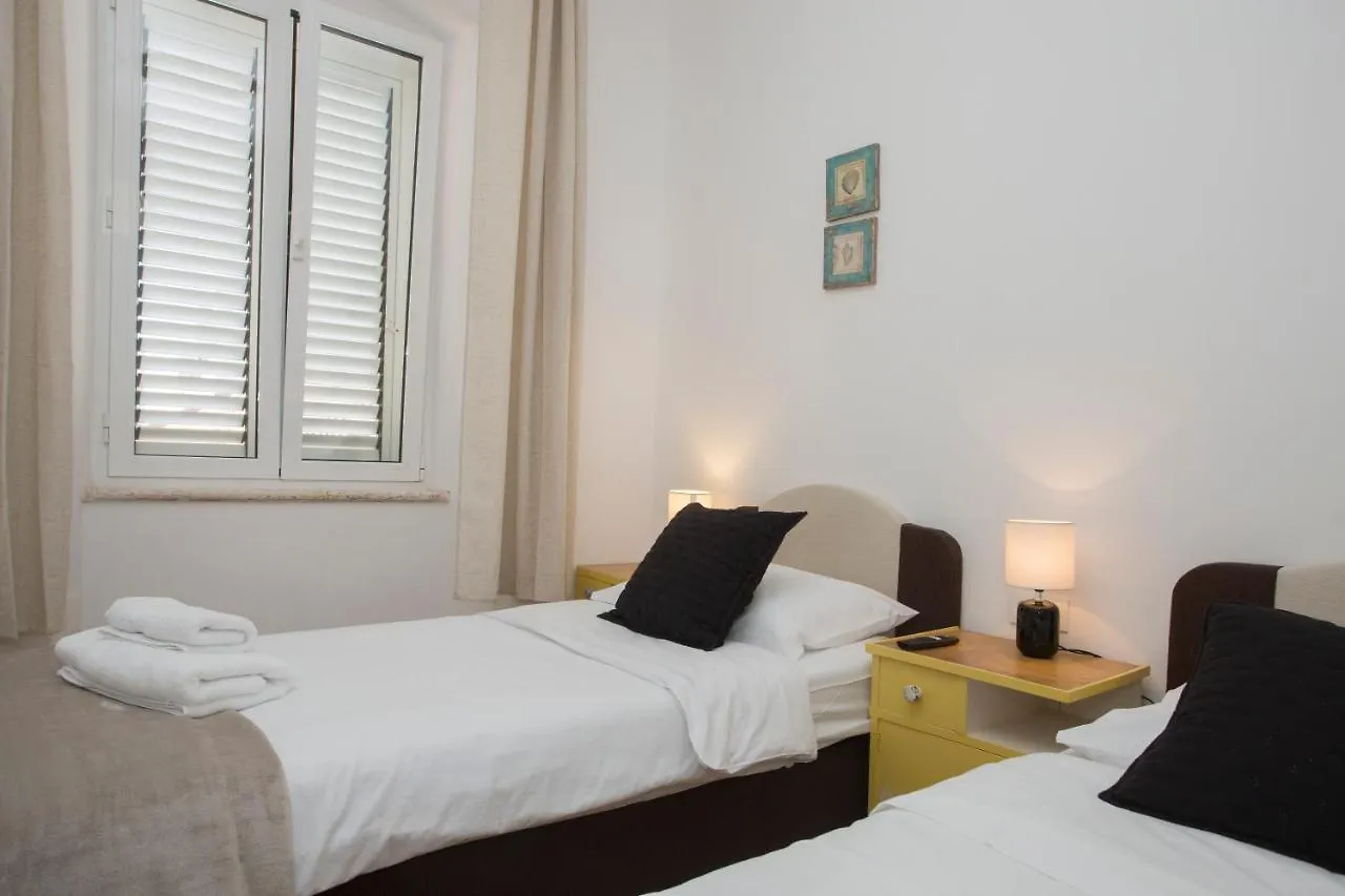 Town Place Apartment Split